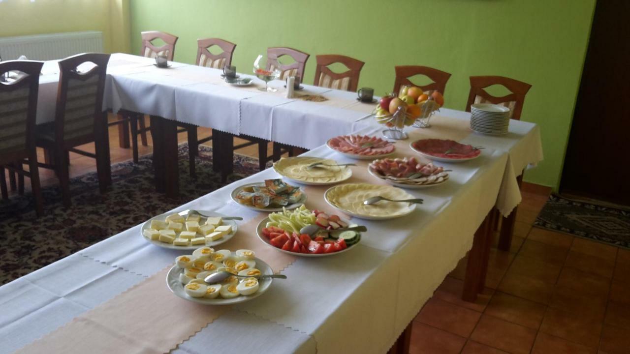 Liptovská Teplička Penzion Vah מראה חיצוני תמונה